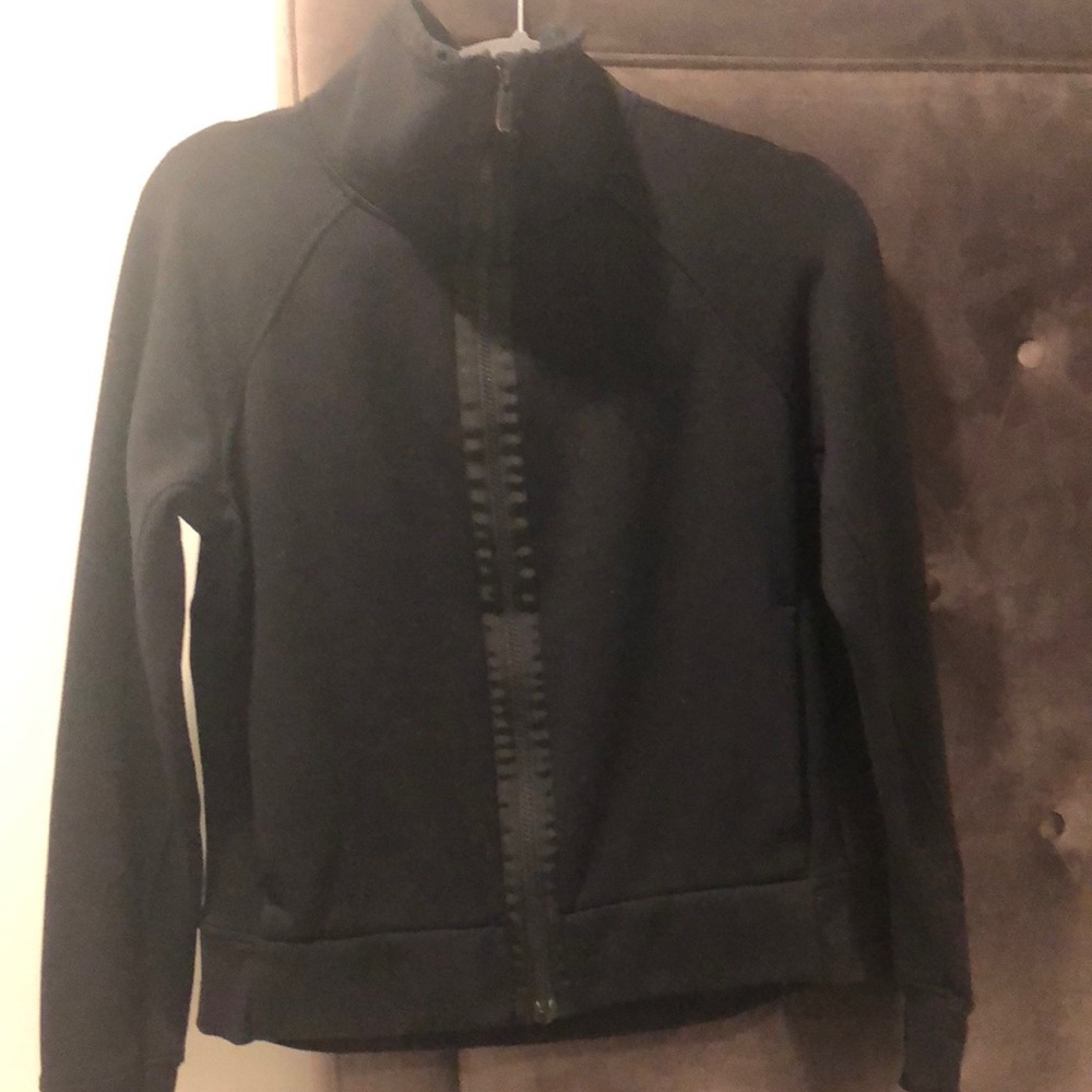 Sweatshirt - Picture 2 of 8